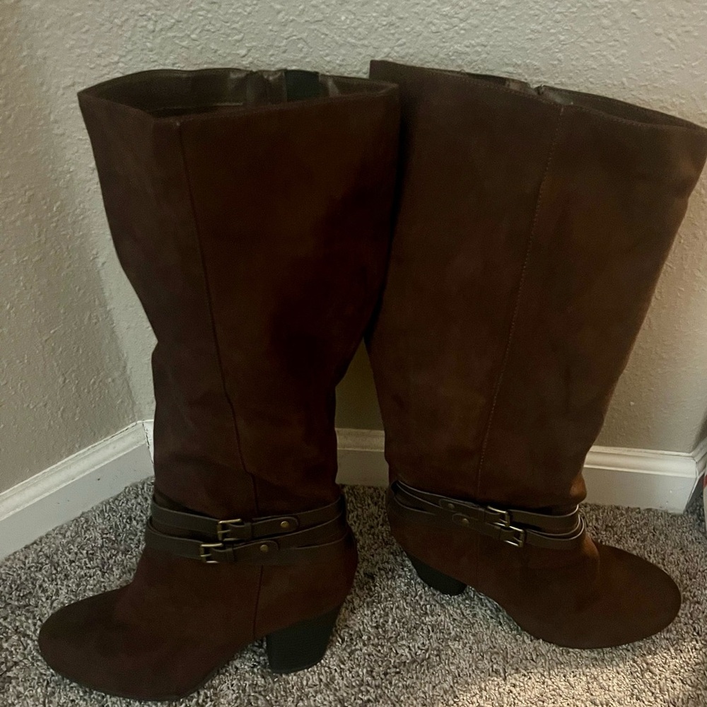 Chocolate Brown Torrid brand new knee high boots.